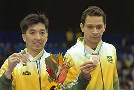 Hugo Hoyama e Thiago Monteiro medalha de bronze, no tênis de mesa individual