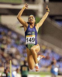 Keila Costa, medalha de prata no salto em distância