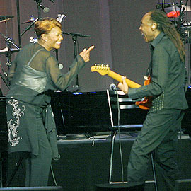 Dionne Warwick com Gilberto Gil