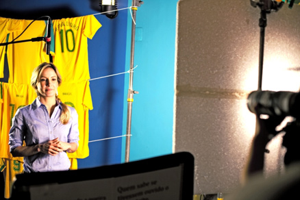Claudia Leitte gravou um vídeo convocando os torcedores para gravar o Hino da Torcida para o canal Palpita Brasil