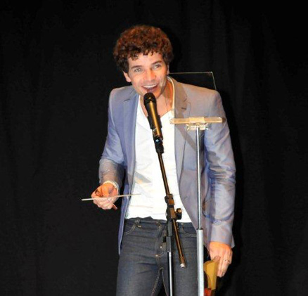 Daniel de Oliveira no palco