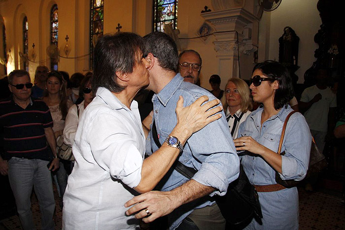 Roberto e Dudu se beijaram