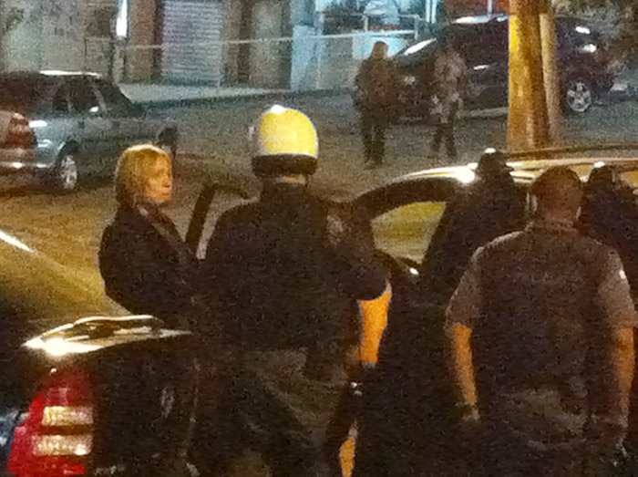 Susana Vieira e Sandro Pedroso param em blitz policial, no Rio