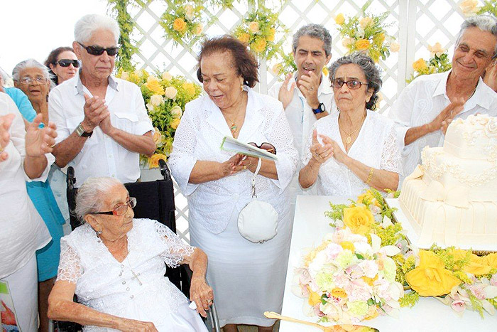 Missa em comemoração aos 104 anos de Dona Canô