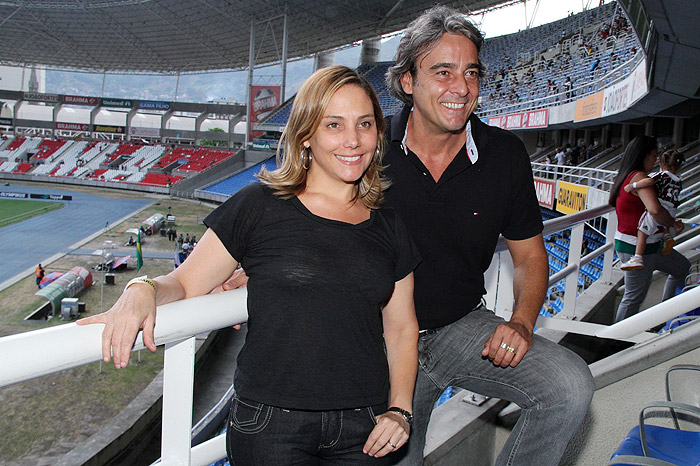 Heloisa Perissé  e Alexandre Borges.