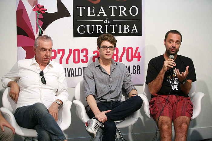 Du Moscovis e Leonardo Miggiorin participam de coletiva do Festival de Teatro de Curitiba