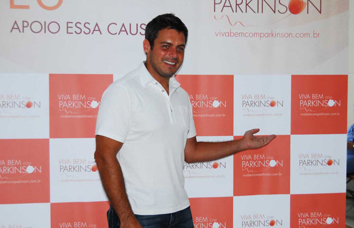 Luigi Baricelli participa da campanha Viva Bem com Parkinson - O Fuxico