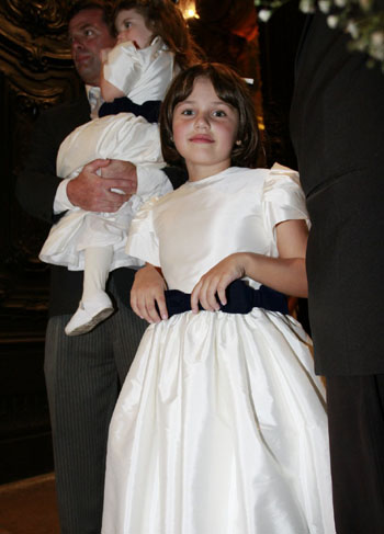 Catarina, filha de Marcelo com Rafaela Mandelli, foi daminha de honra