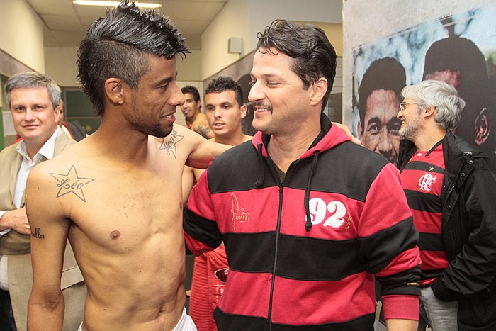 Marcelo Serrado curte jogo do Flamengo no Engenhão