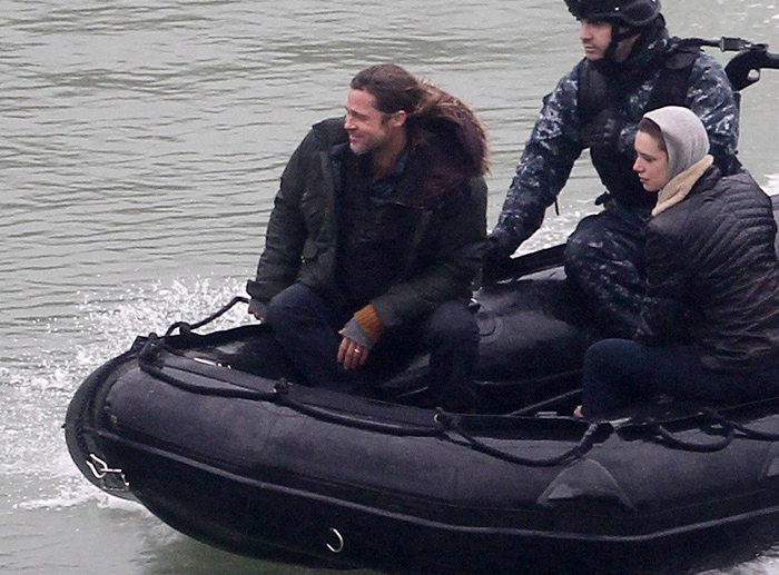 Brad Pitt roda novas cenas de filme à beira-mar