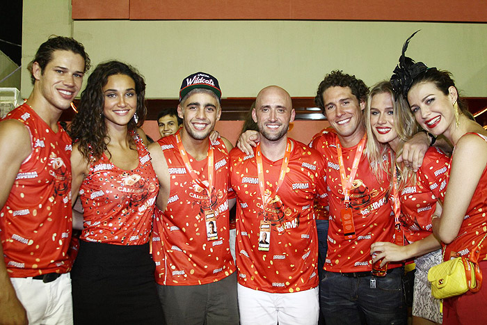 Débora Nascimento, José Loreto, Pedro Scooby, Paulo Gustavo,  Flávio Canto,Fiorella Mattheis e Luana Piovani