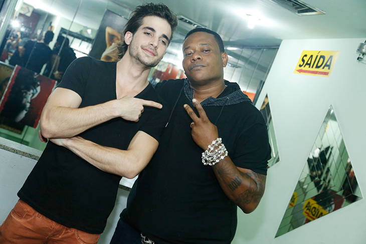 Fiuk grava novo clipe com MC Sapão em boate no Rio de Janeiro