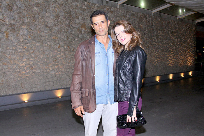 Marcos Pasquim com a namorada Lucienne Moraes