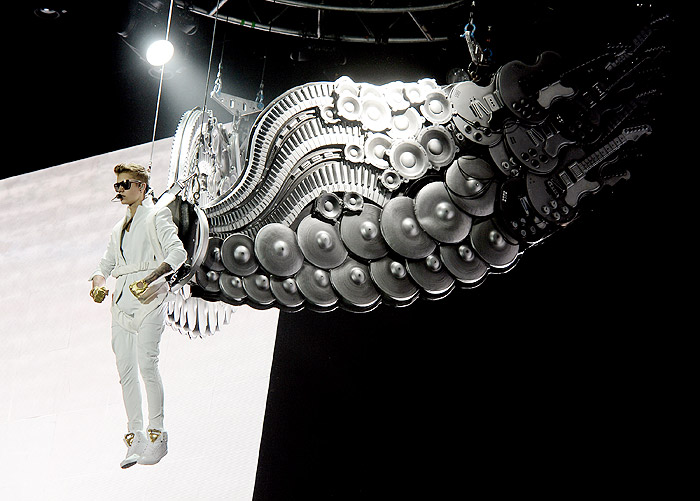 Show de Justin Bieber agita do Staples Center, em Los Angeles