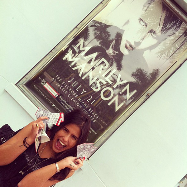 Antônia Morais compra ingressos para show do Marilyn Manson em Miami