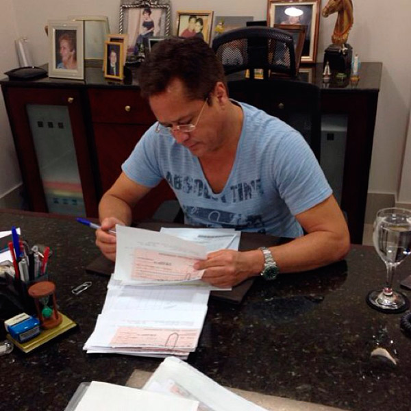  Leonardo faz contas para controlar os negócios