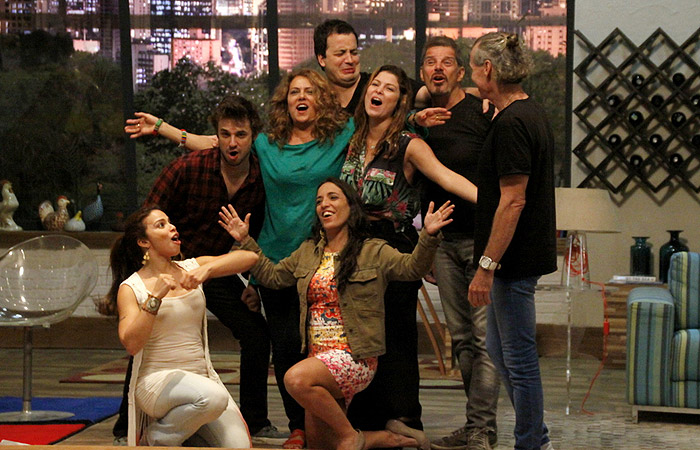 Rafael Cortez e Bárbara Borges gravam especial de fim de ano da Record