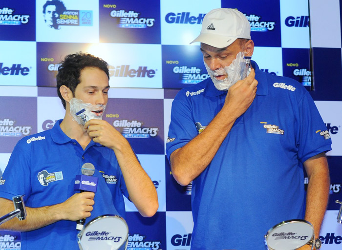 Bruno Senna e Oscar fazem a barba