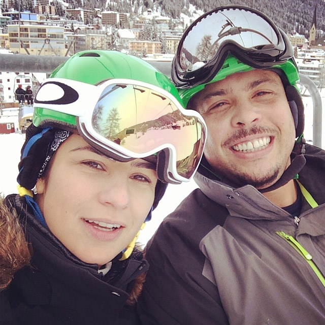 Ronaldo volta a fazer aulas de snowboard com a namorada