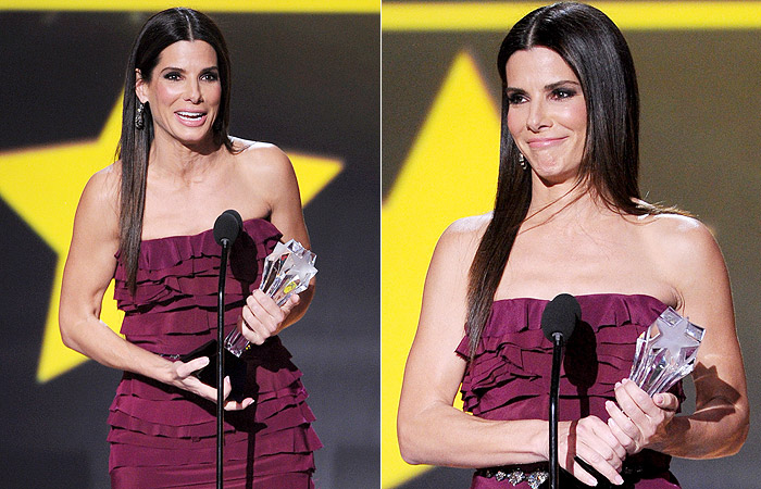 Sandra Bullock esbanja simpatia em premiação de Los Angeles