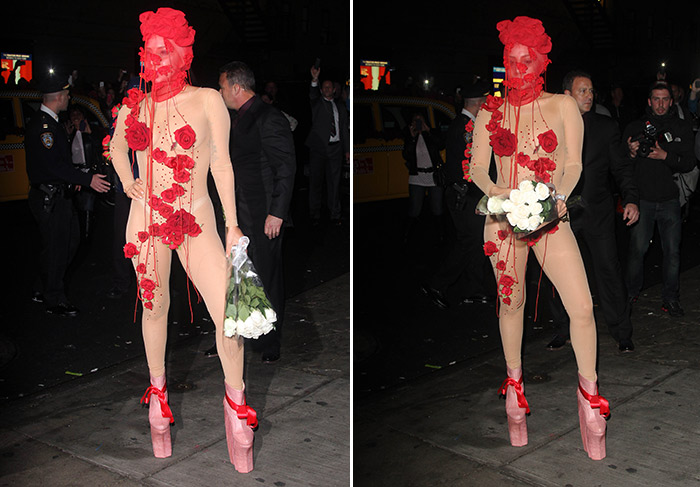 Lady Gaga usa look transparente para comemorar aniversário