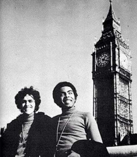 Antes de cantar em Londres, Caetano Veloso lembra de foto com Gilberto Gil no Big Bem