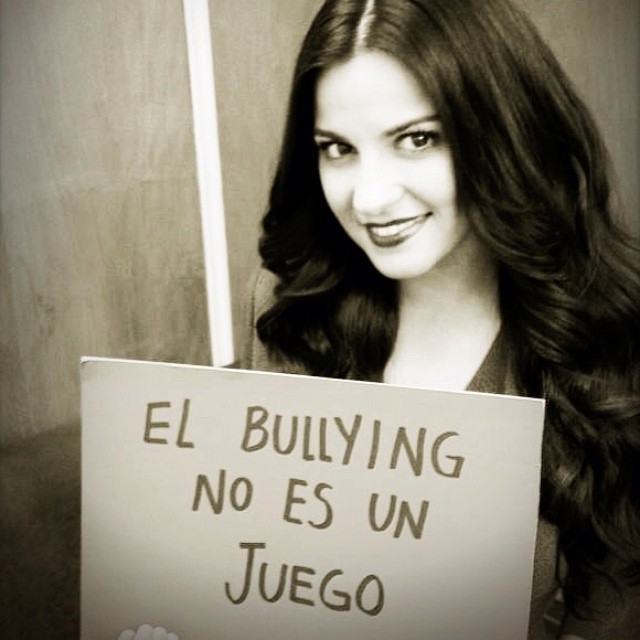  Anahi, Maite e Dulce Maria apoiam campanha contra o Bullying