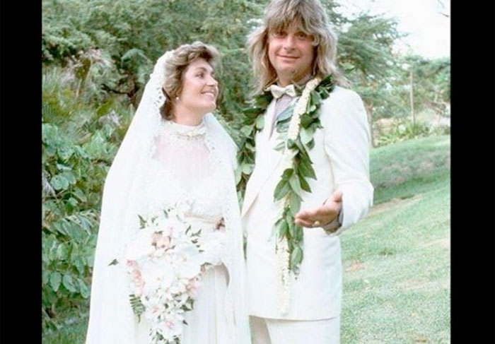 Ozzy Osbourne comemora 32 anos de casado e posta foto vestido de noivo