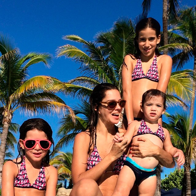   Rodrigo Faro curte férias em Miami com a família