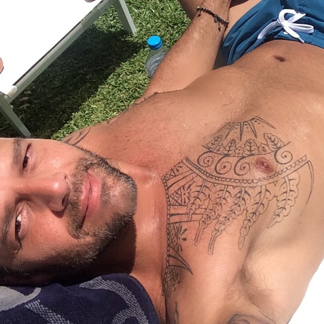 Ricky Martin curte verão Europeu no Mar Mediterrâneo