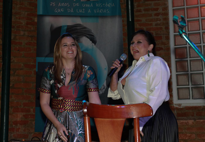Fafá de Belém e Mariana Belém cantam juntas em show beneficente