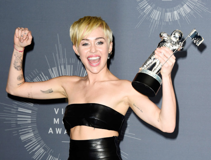 Miley Cyrus levou o grande prêmio da noite, de Melhor Clipe do Ano