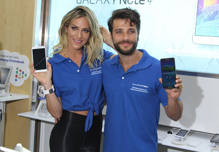  Giovanna Ewbank e Bruno Gagliasso marcam presença em lançamento de loja