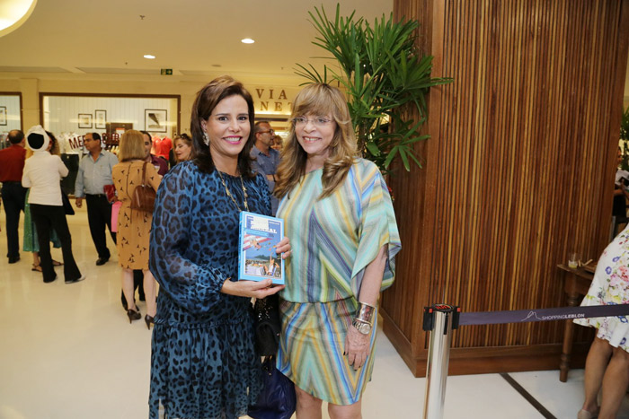 Narcisa Tamborindeguy e Glória Peres prestigiam Boni em lançamento de livro