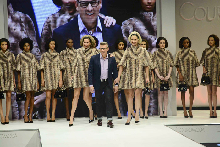 Couro Moda apresenta tendências de bolsas e acessórios para mulheres no inverno de 2015