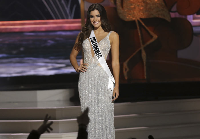 Colombiana Paulina Vega é eleita a Miss Universo