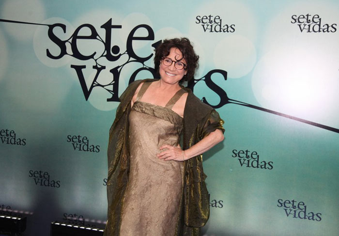 Regina Duarte brilha na festa da novela Sete Vidas