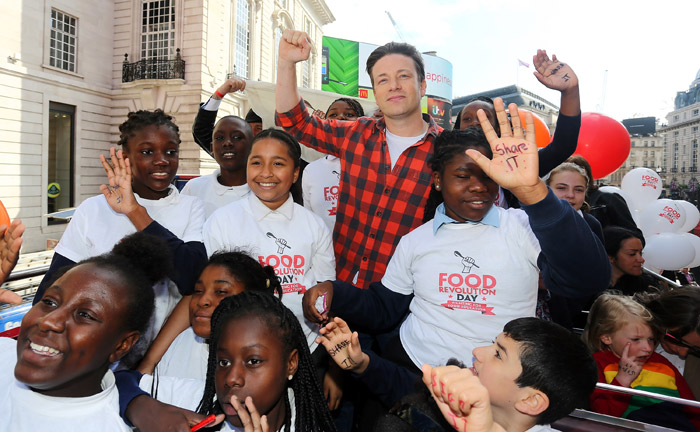 Jamie Oliver promove o Food Revolution Day. Entenda!