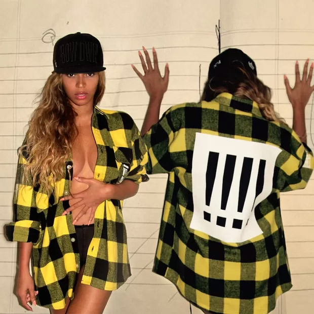Uau! Beyoncé posa de tolpess e mostra seu sex appeal