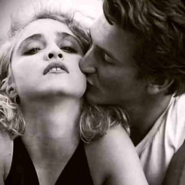 Madonna posta foto com Sean Penn dias antes de aniversário