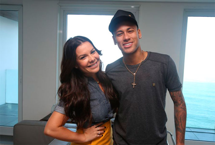 Neymar grava para novo programa de Fernanda Souza