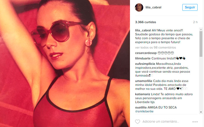  Lília Cabral comemora 59 anos com foto antiga: 'Saudade'
