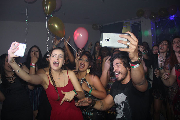 Rayanne Morais ganha mega festa de aniversário dos fãs