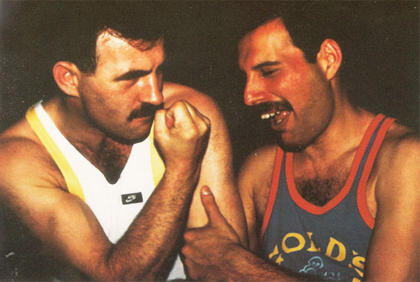 Cenas de Freddie Mercury que você nunca viu