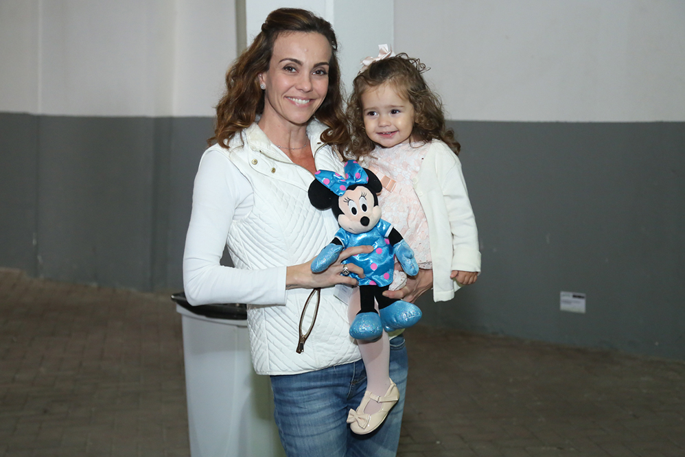 Flávia Monteiro com a filha, Sophia