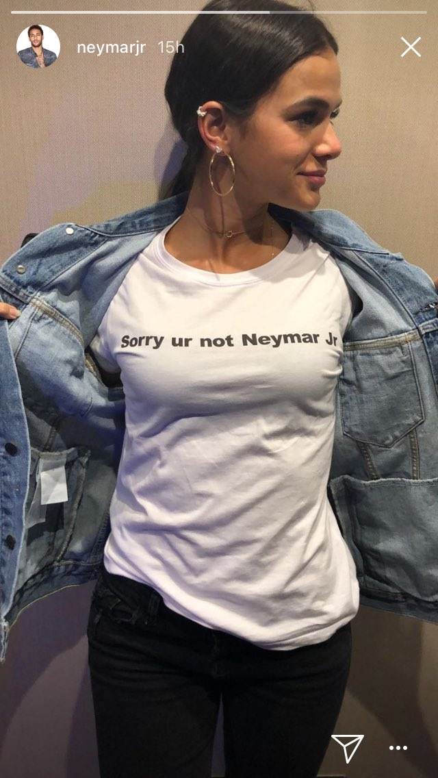 Camiseta de Bruna Marquezine vira meme na web