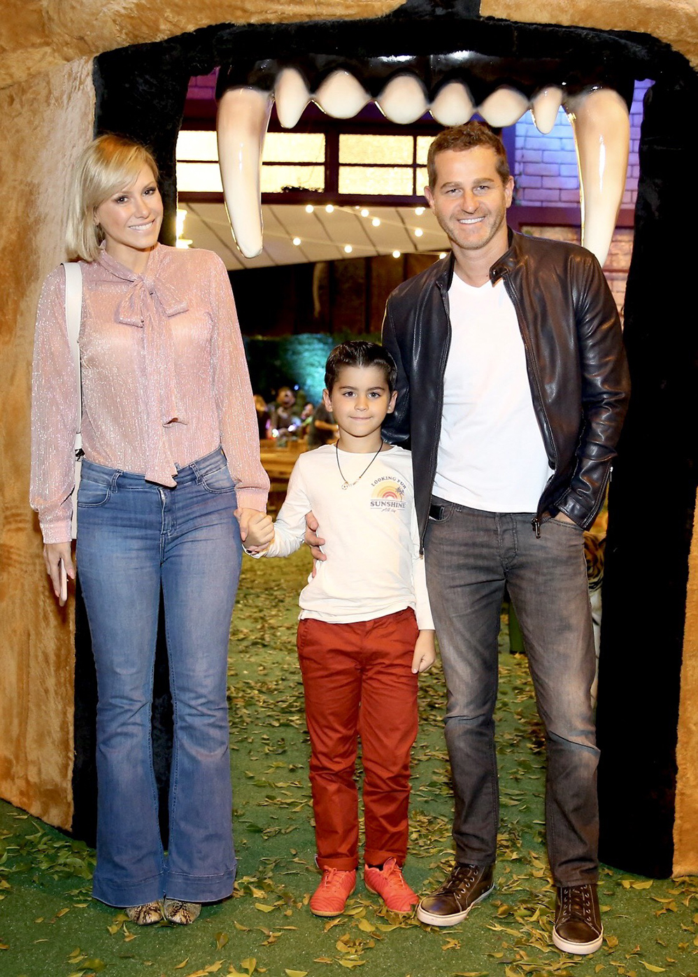 Monica Salgado e Afonso Nigro com o filho