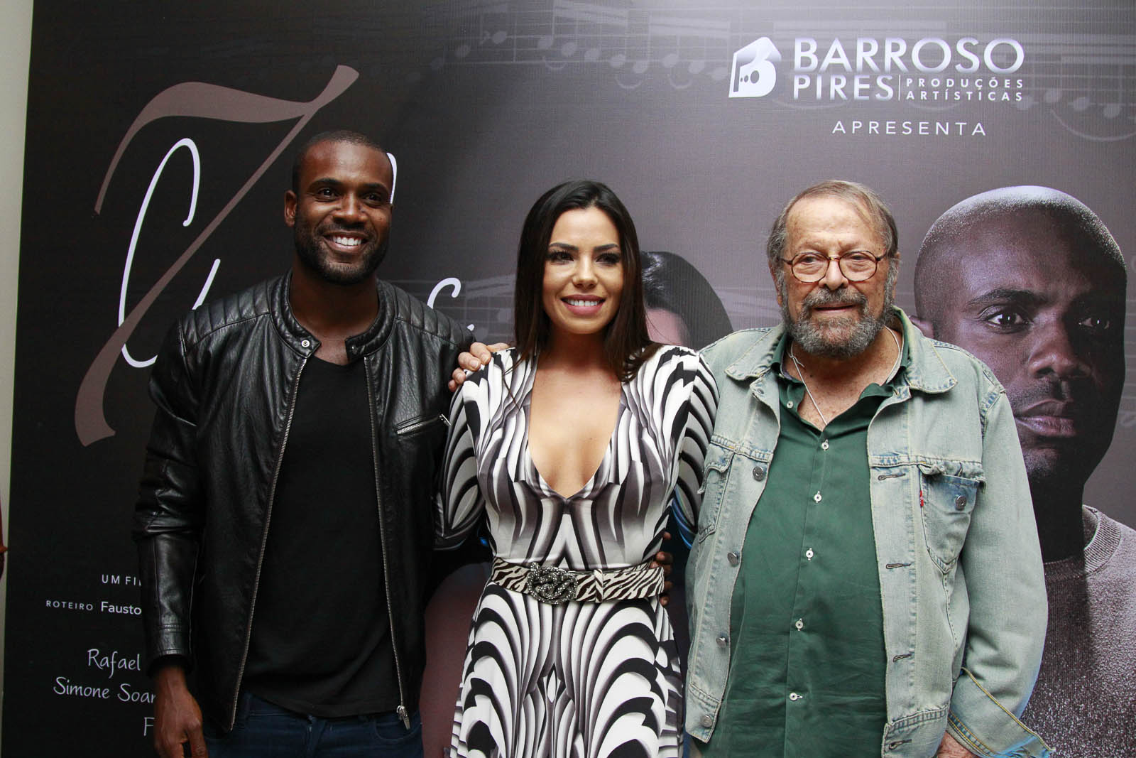 Rafael Zulu recebe o carinho de famosos em noite de estreia, no Rio de Janeiro