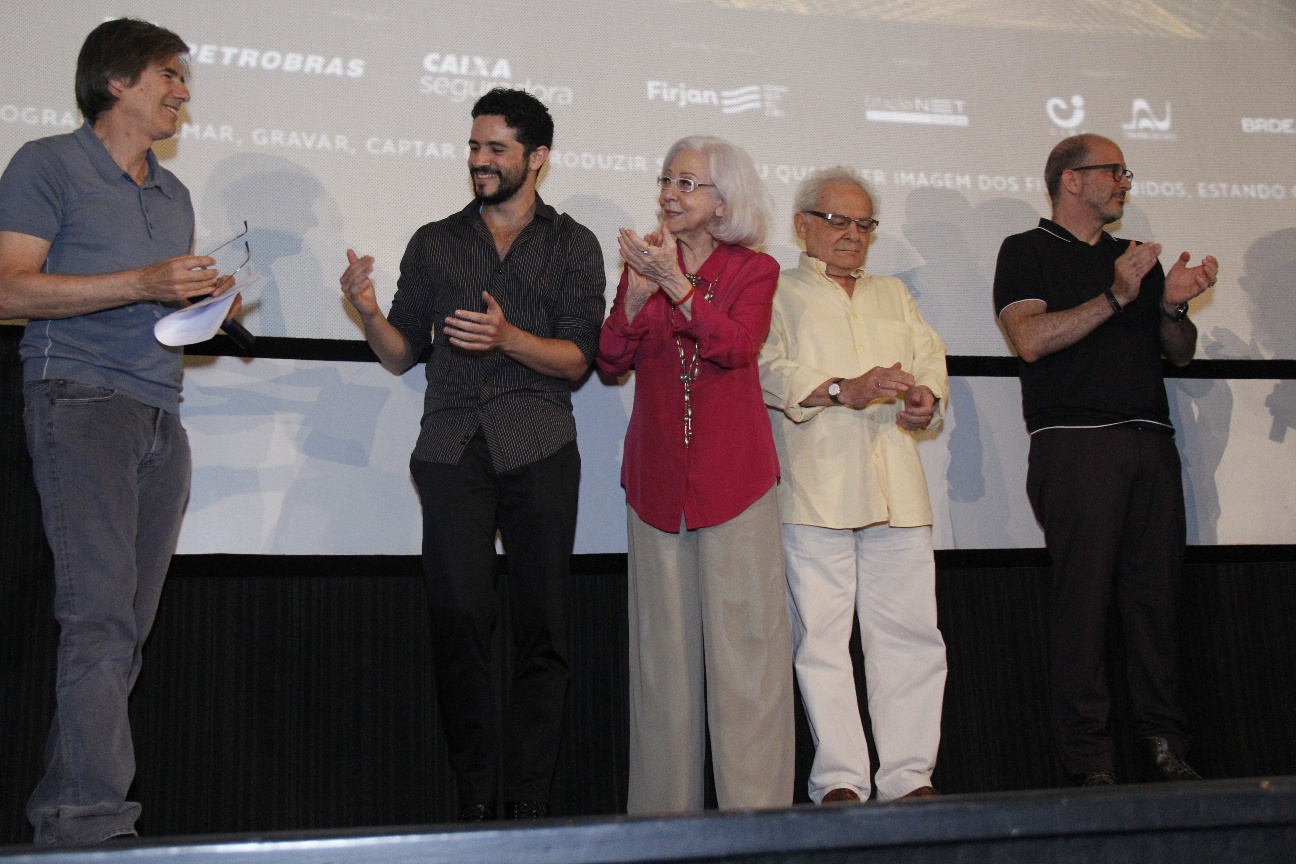 Festival do Rio exibe filme Central do Brasil com a presença de elenco