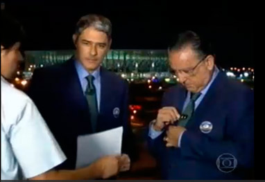 Fora da bancada, William Bonner empurra produtor, corta Galvão Bueno e vira hit nas redes sociais - Divulgação